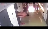Amazing prison escape caught on cctv 1