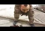 Iraqi soldiers playing with isis decapitate head 1