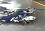 Motorcyclist head crushed by a truck 1