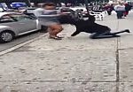 Dominican womens fighting on street 1