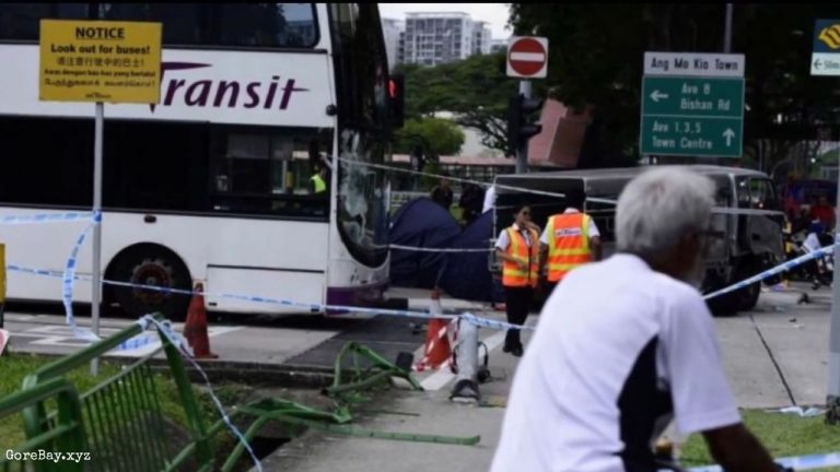 Lorry runs over 3 pedestrians in Singapore 26