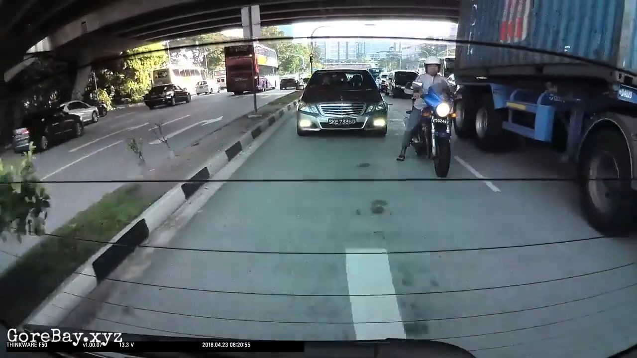 Rider almost get ran over by a truck 3