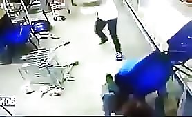 Man stabbed in supermarket 5