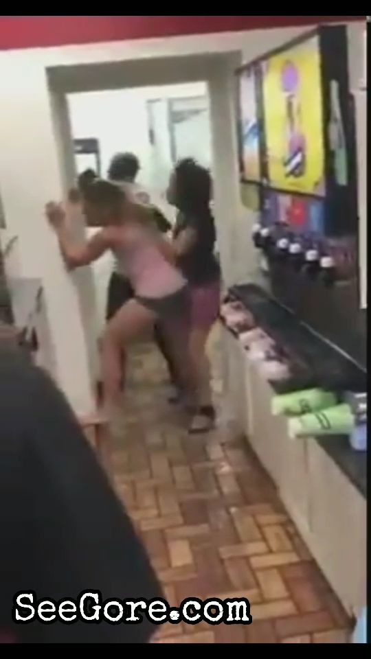 White woman got beaten and choked by a black couple 5