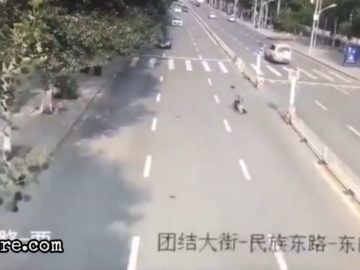 Man rushes while crossing the road ended up getting swept away 30