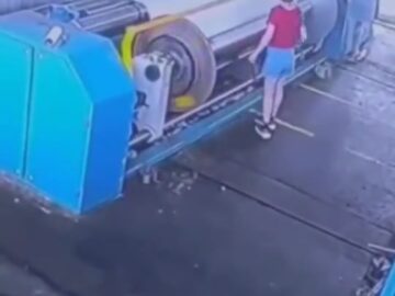 Woman rolled into a big machine 6
