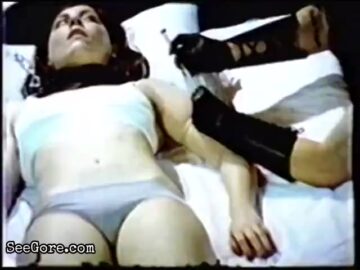 Rare footage of a woman being dismembered 15
