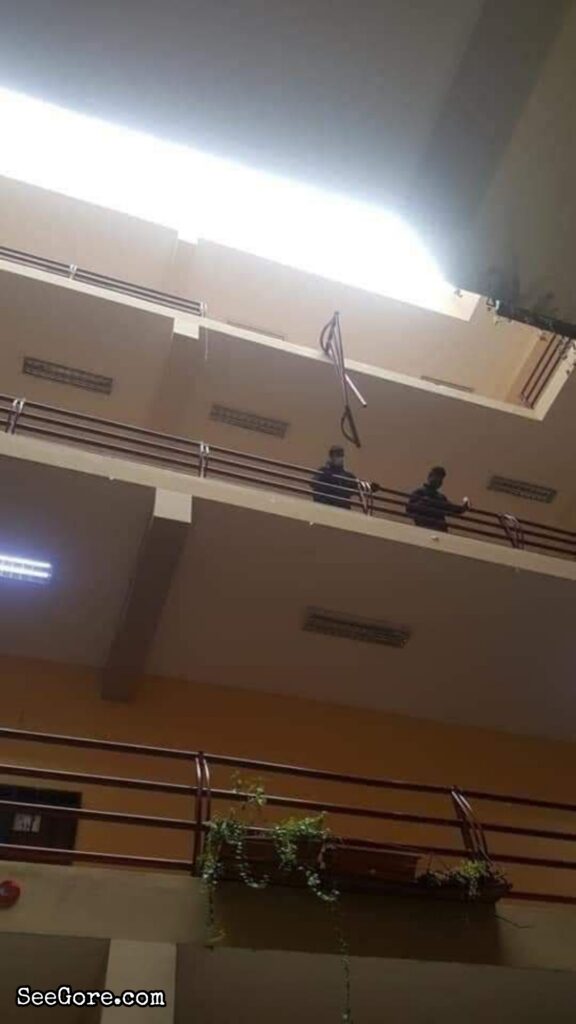 Balcony railing collapses at Bolivia University, killing seven students 3