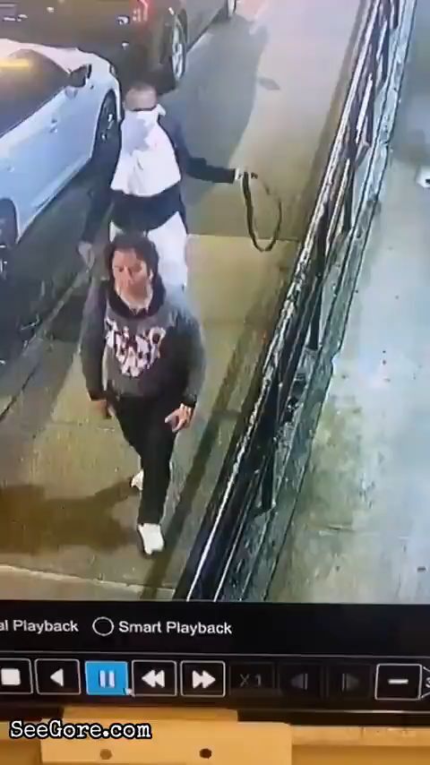 Man strangles and rapes a 45-year-old lady 11