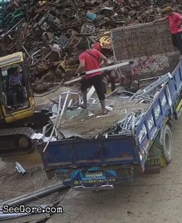 Man Throws Himself Along the Junks and Falls Head First 5