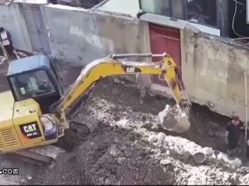 Worker Crushed by a Falling Wall 7