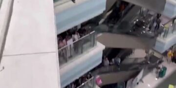 Man Jumps Off in a Mall 17