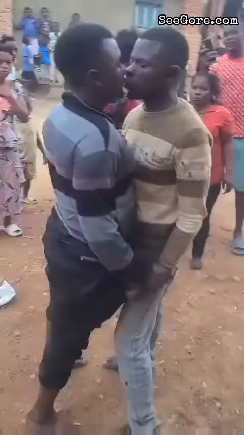 Aggresive Kissing 5